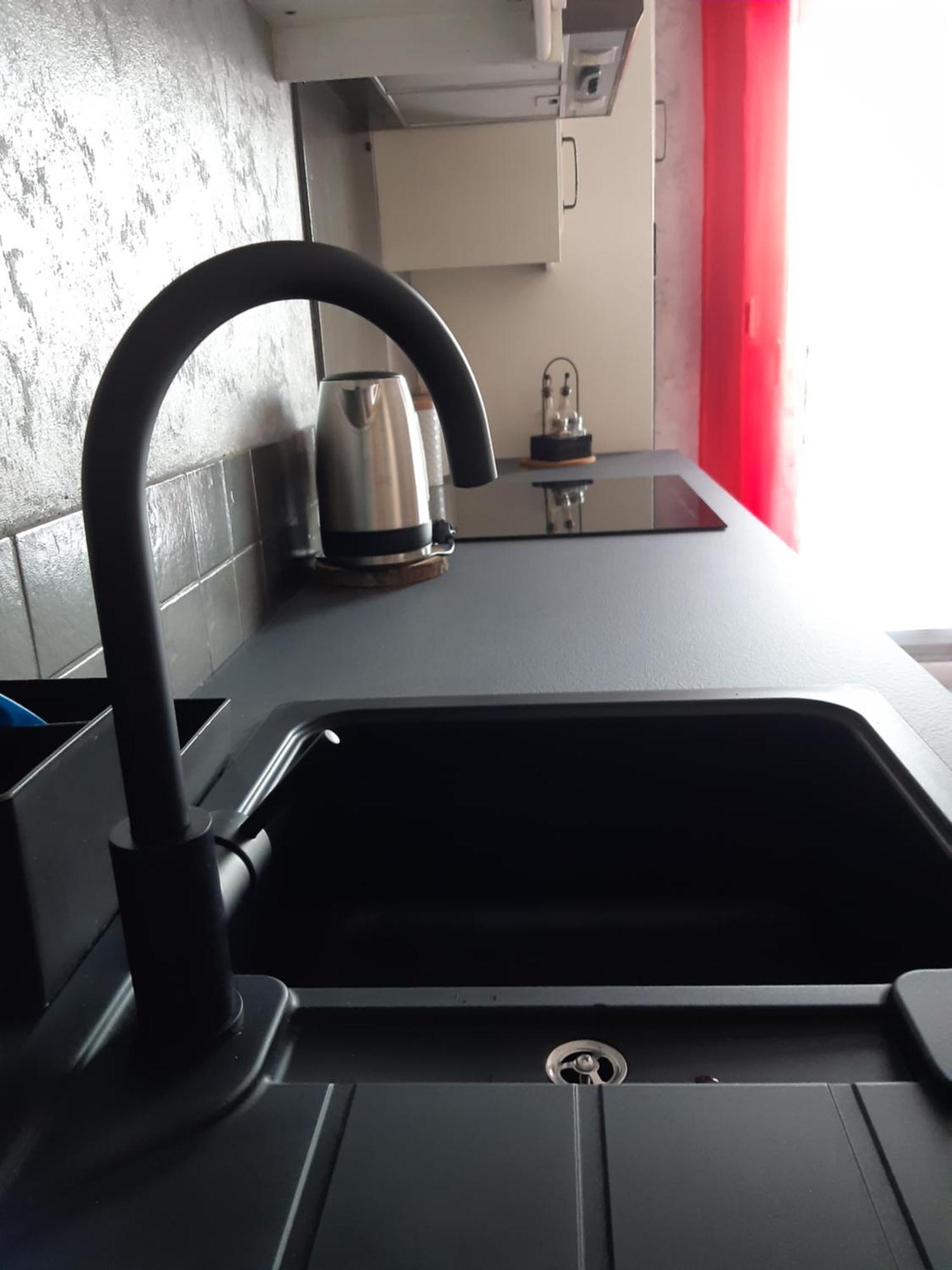 Cosy Appart - Balcon, Parking, Spacieux T2 - Proche Eurexpo Stade Сен-Приест Экстерьер фото