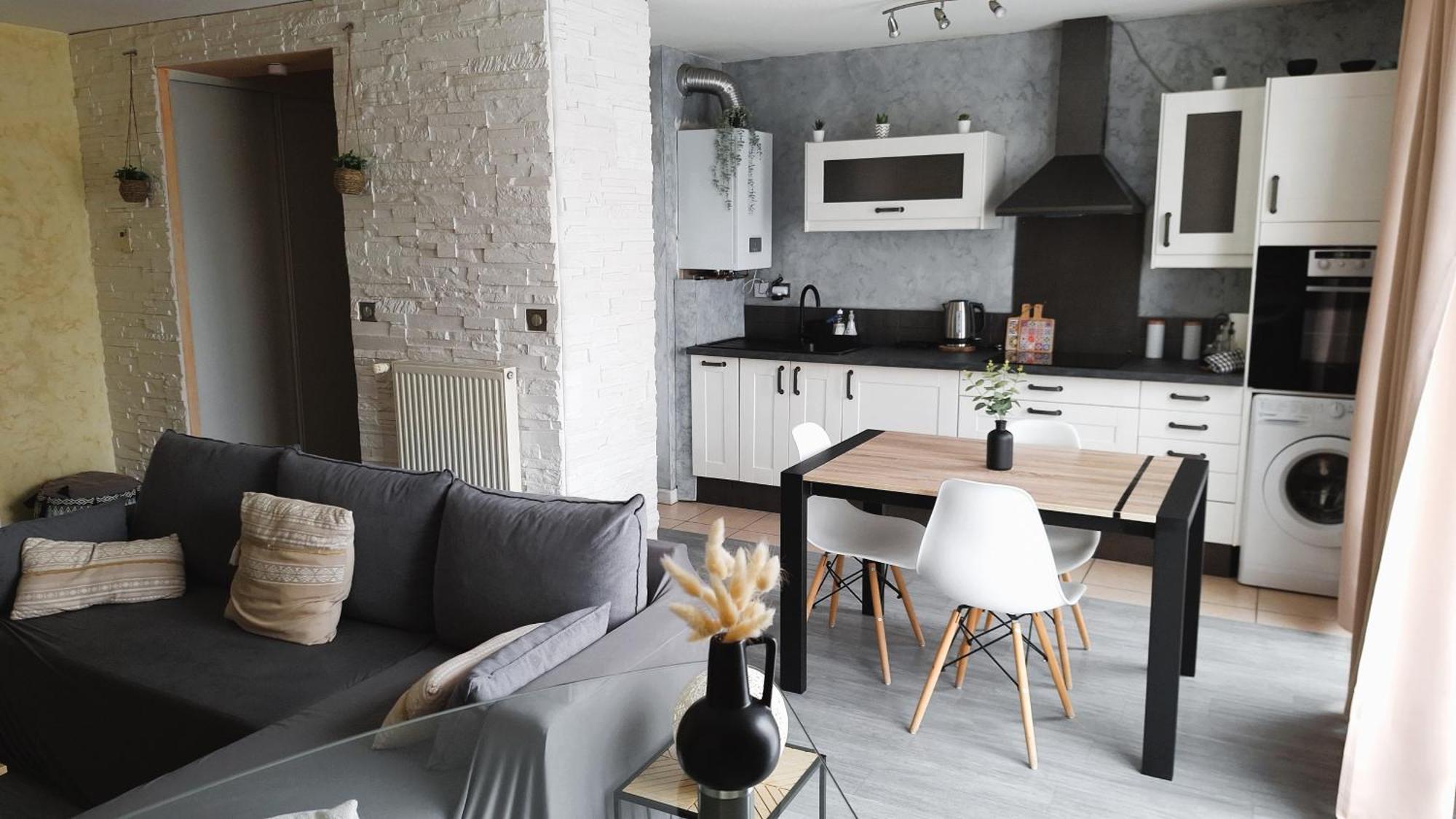 Cosy Appart - Balcon, Parking, Spacieux T2 - Proche Eurexpo Stade Сен-Приест Экстерьер фото